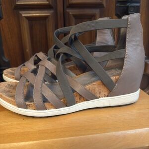 EILEEN FISHER Verge Sandal Size  MSRP $225 (Moon Leather) 8.5
